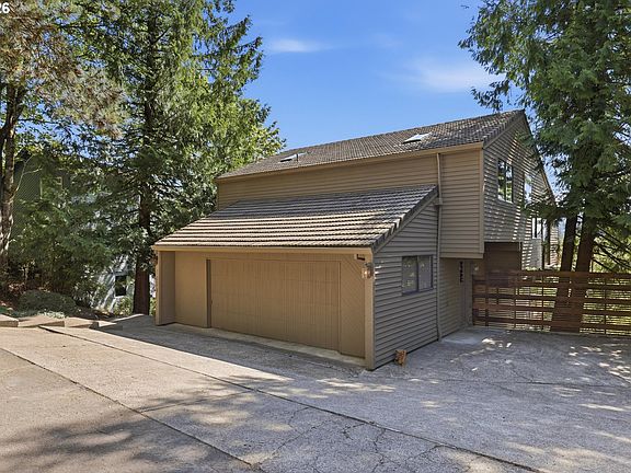 3rd image of 7024 SW Canyon Dr