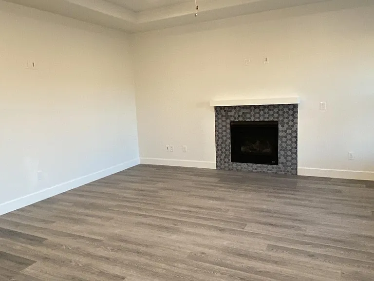 3172 Oxford Loop — Photo 8