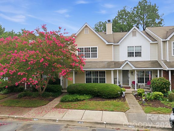 2nd image of 3274 Summercroft Ln