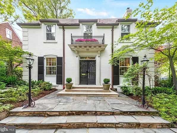 7006 Meadow Ln, Chevy Chase, MD 20815