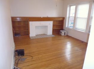 553 W Belmont Ave, Chicago, IL 60657