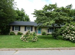 345 Wesley St, Canton, NC 28716