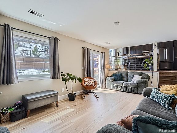 5th image of 2166 Dogwood Circle