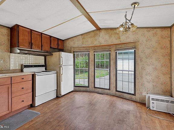 12th image of 1451 Old Pottstown Pike