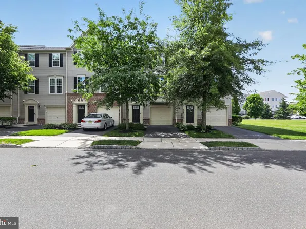 1906 Lukas Ct, Riverton, NJ 08077