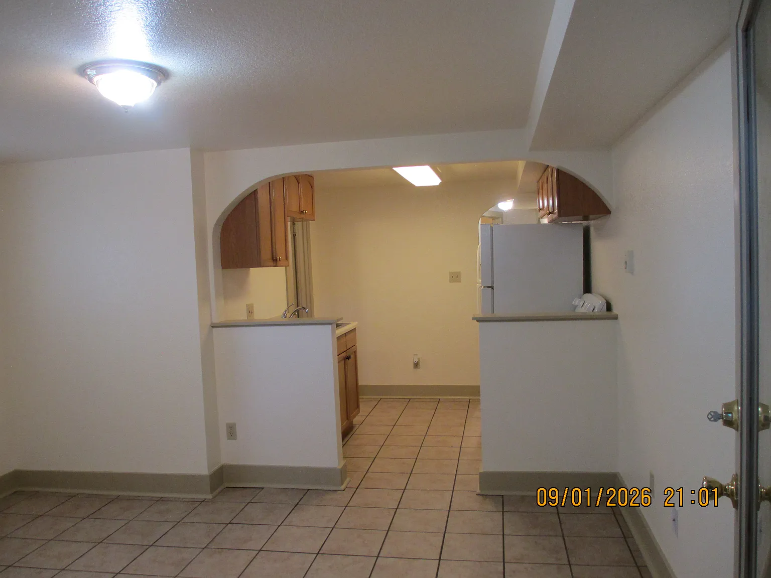 2 bed, 550 sqft, $875 — Photo 2