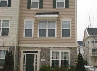 726 Chevington Ct, Woodbridge, VA 22191