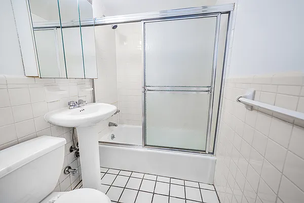 Rented by Highline Residential | media 4