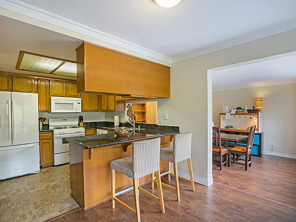4th image of 3110 32nd St