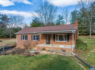 49 Chestnut Ridge Rd, Staunton, VA 24401