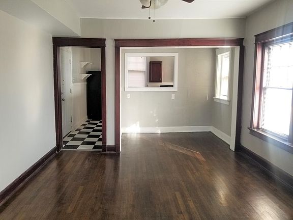 5th image of 1006 E 43rd St #3