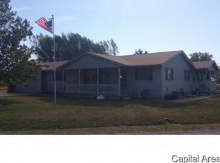 412 W Topeka St, Ashland, IL 62612