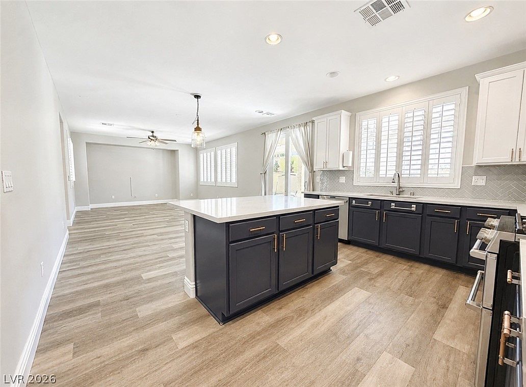 6635 Brooklyn Heights St — photo 2