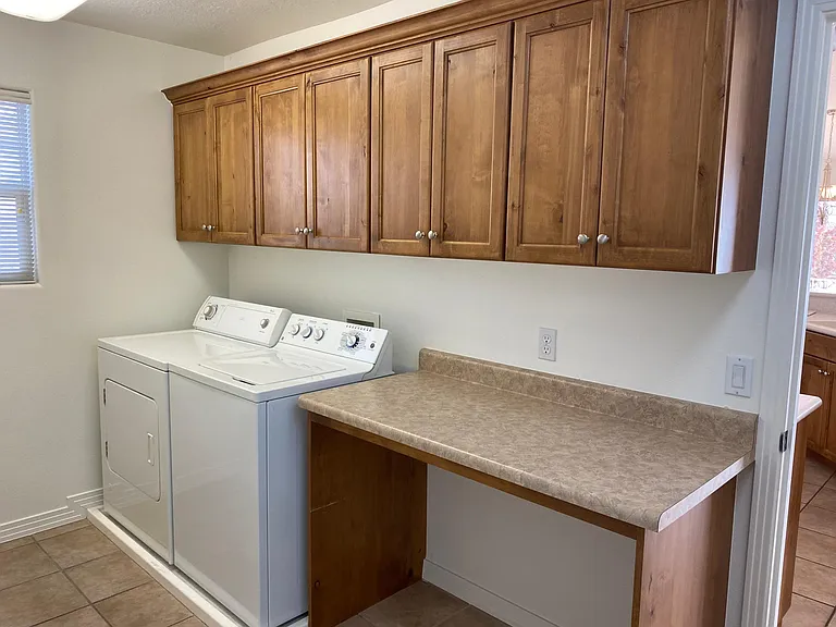 2167 W 1050 N — Photo 12