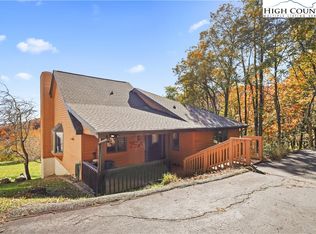 149 Fifth Fairway Rd #A, Banner Elk, NC 28604