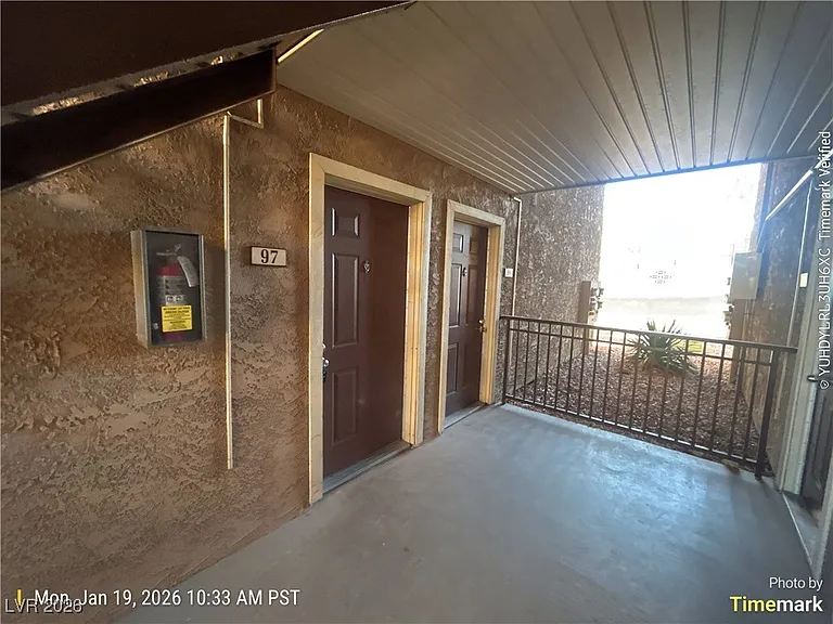 4450 Sandy River Dr #97 — Photo 2