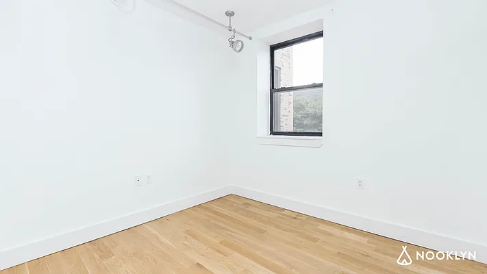 Rented by Nooklyn NYC LLC | media 66