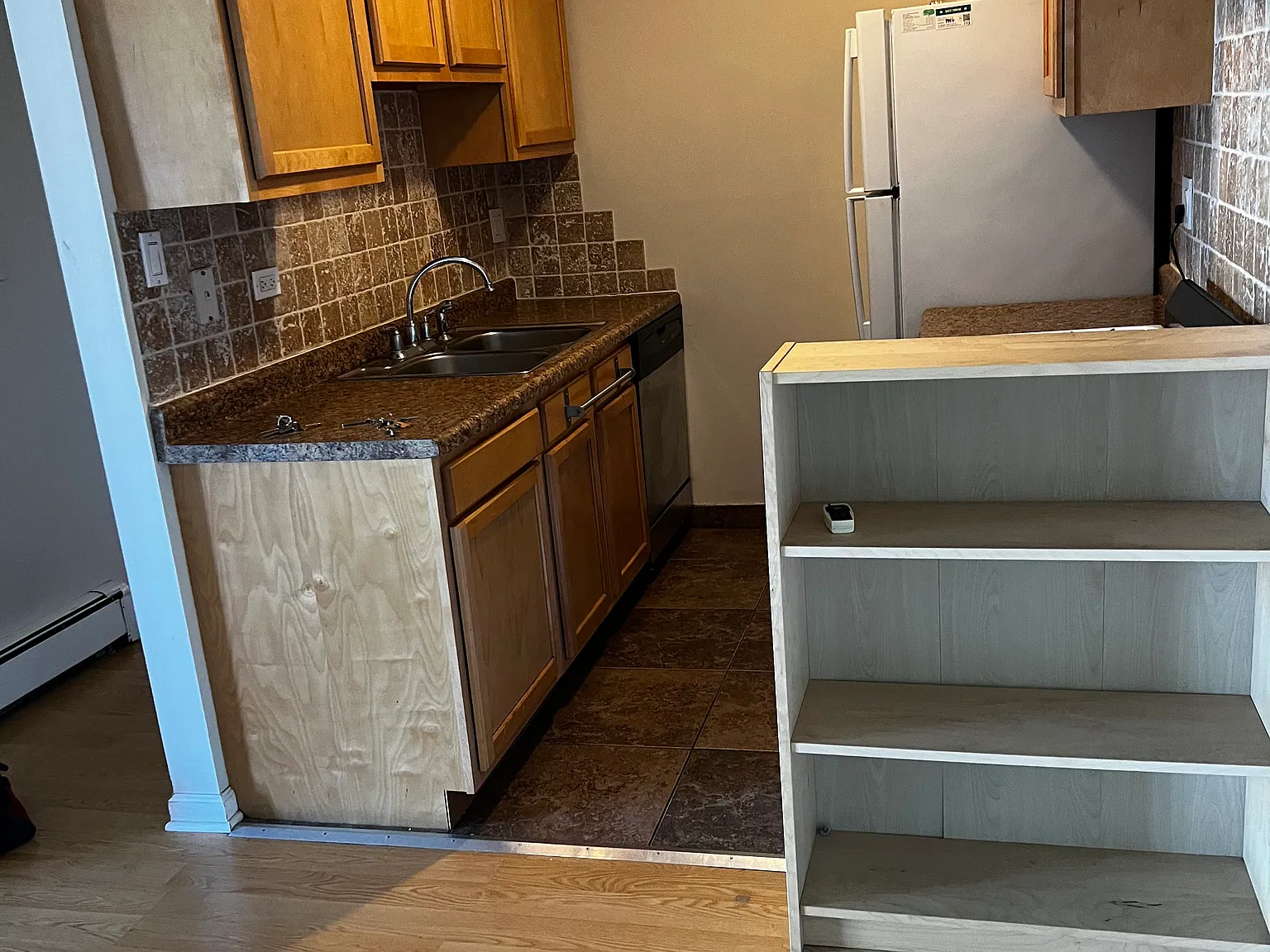 1 bed, 750 sqft, $1,400 — Photo 3