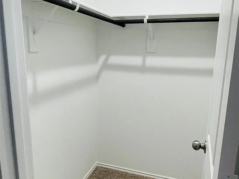 5146 Bay Meadows Ln — Photo 30