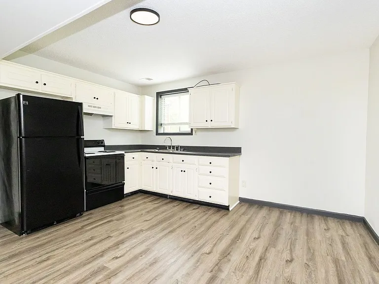 6923 Greenway Dr #C — Photo 7
