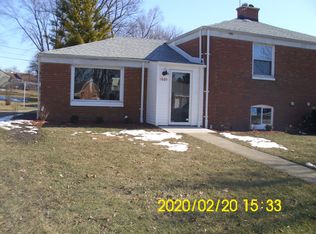 1860 N Raynor Ave, Crest Hill, IL 60403