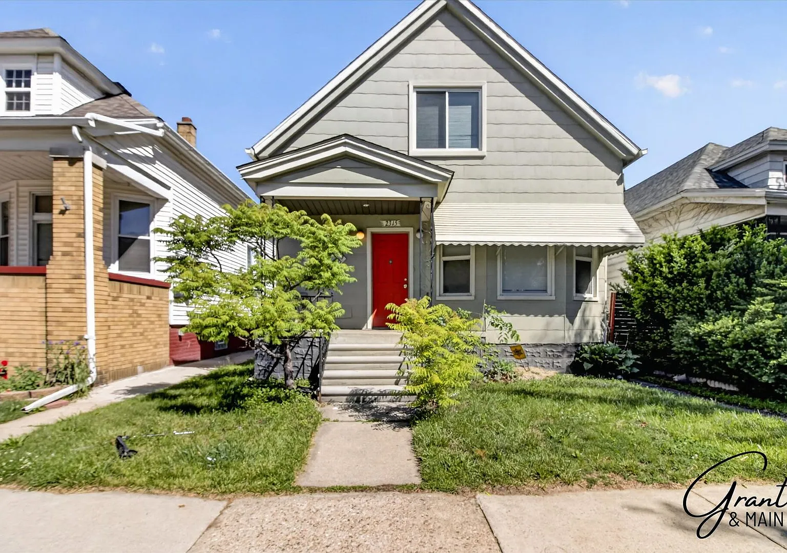 $1,600 - One of a Kind Bungalow in Hamtramck — Photo 1