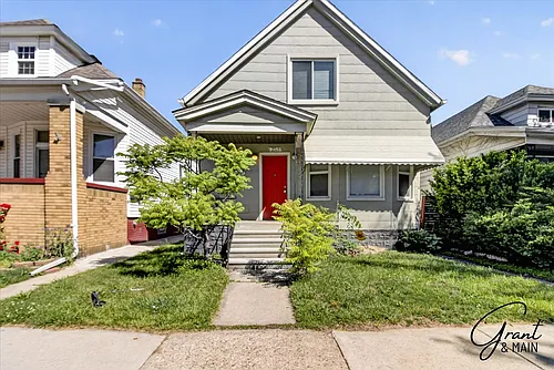 2315 Yemans St Photo 1