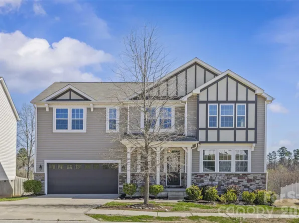 9032 Willowfield Dr, Charlotte, NC 28269