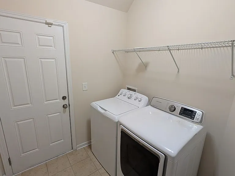 4848 Pepper Dr — Photo 7