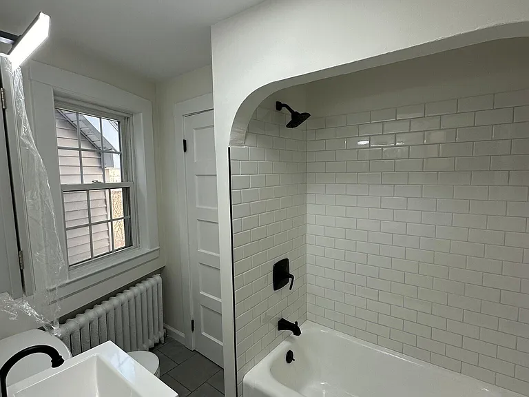 493 Lynn St #4 — Photo 8