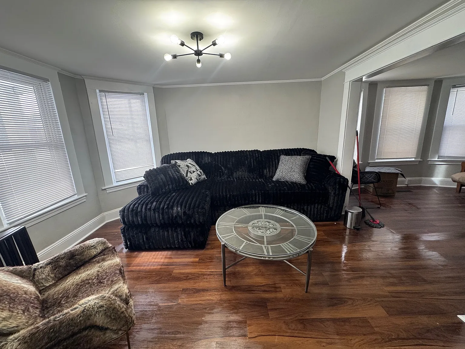 2 bed, 1030 sqft, $1,700 — Photo 4