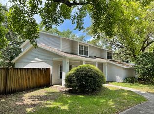 14904 Lake Forest Dr, Lutz, FL 33559