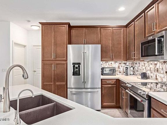3rd image of 2511 W QUEEN CREEK Road #422