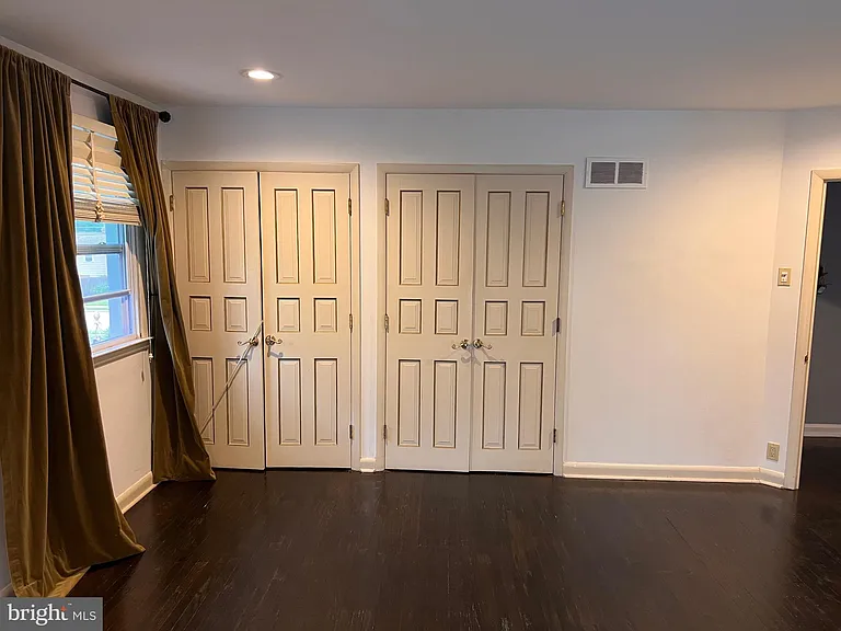 1868 Pine Rd — Photo 31