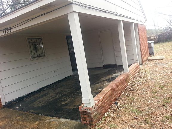 3rd image of 1799 Homedale Ave