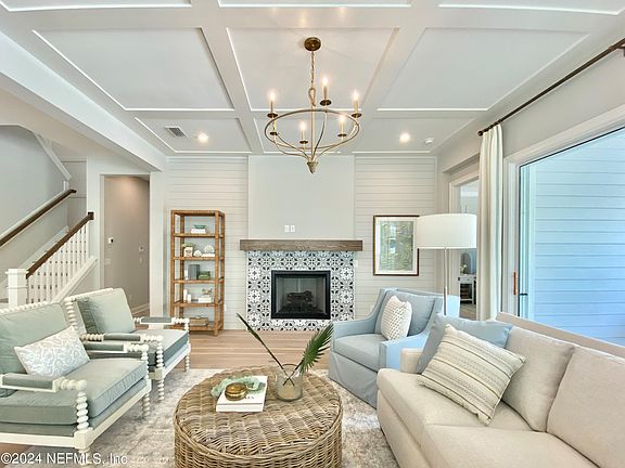4th image of 126 PALM CREST Drive