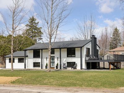 2080 N Shore Dr, Wayzata, MN, 55391