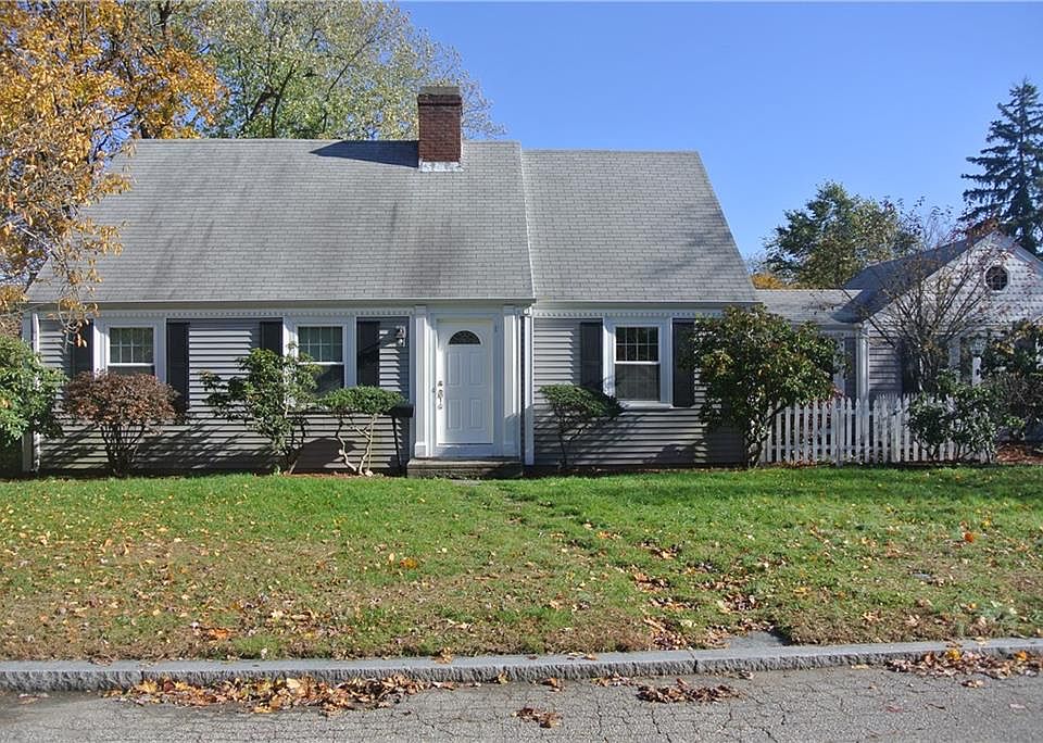 1st image of 1 Mayfair Dr E