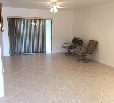 4th image of 2570 Barkley Dr E APT I