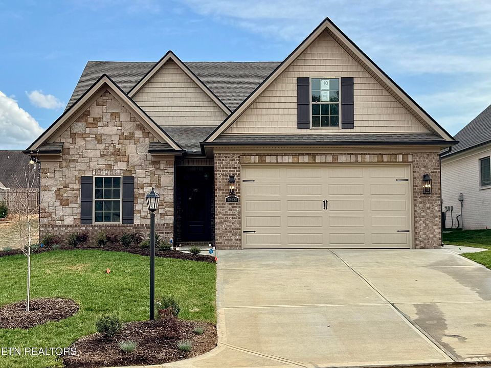 1st image of 12038 Avery Woods Ln