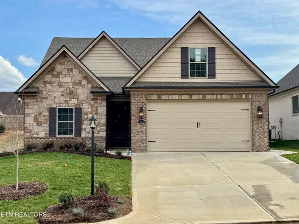 12038 Avery Woods Ln, Knoxville, TN 37921