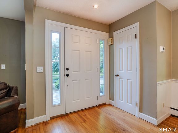 4th image of 38 Hickory Hill Road