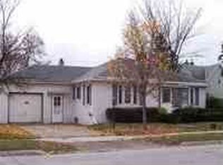 318 S 11th Ave, Alpena, MI 49707