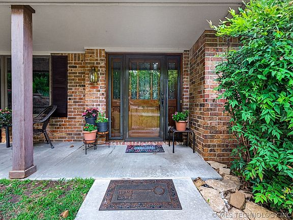 4th image of 2917 Greenwood Ct