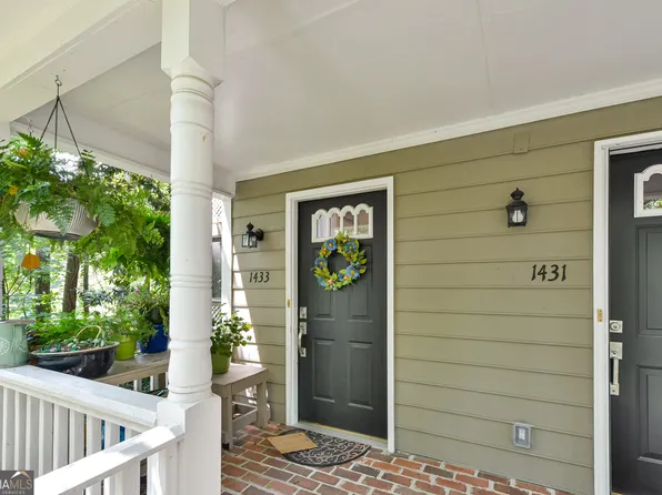 1433 Oakridge Cir, Decatur, GA 30033