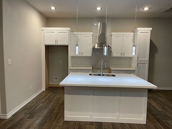 Quartz countertops