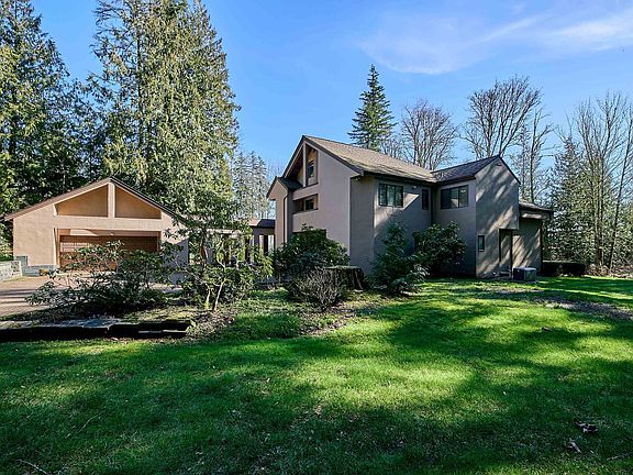 3rd image of 10040 Rolley Cres