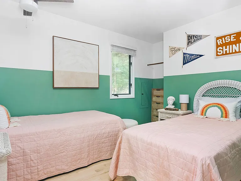 36 Hoppin Ave — Photo 7