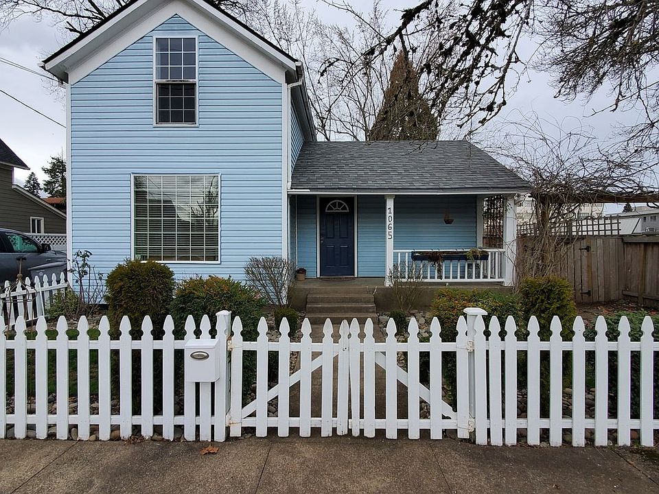 1st image of 1065 8th Ave SW