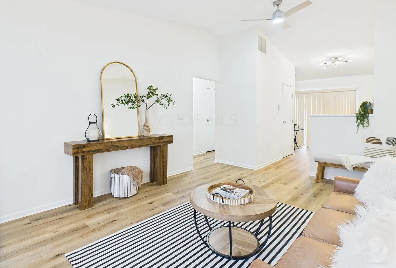 2 bed, 768 sqft, $1,650 — Photo 2